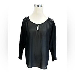 Love 21 Top Womens Medium Black Blouse 3/4 Sleeve Flowy Lightweight Lace Keyhole